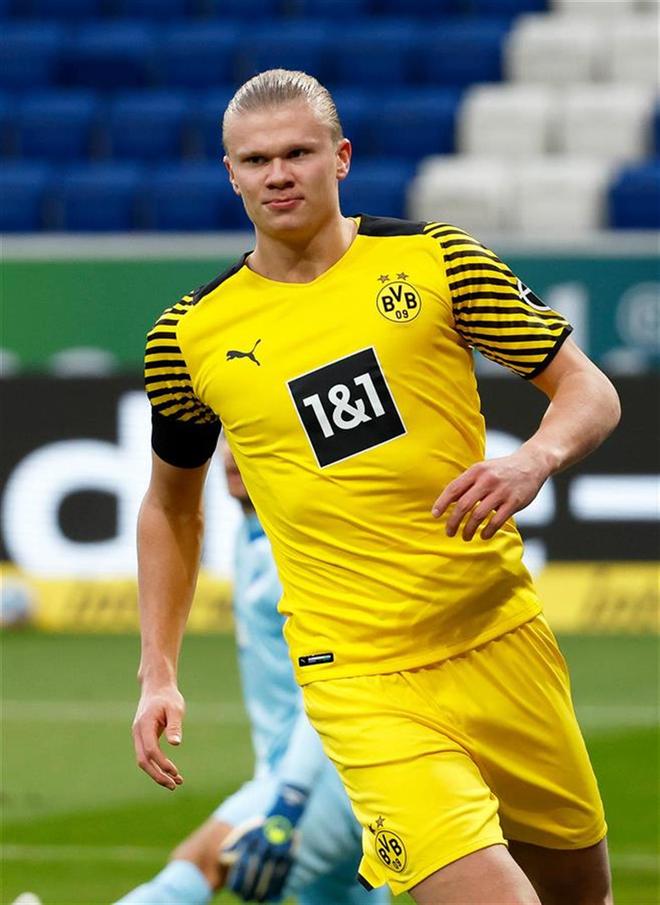 官方：法兰克福签下日本19岁左后卫小杉启太（法兰克福官宣19岁日本左后卫小杉启太加盟）