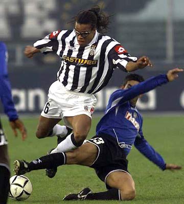 欧冠淘汰赛抽签结果出炉