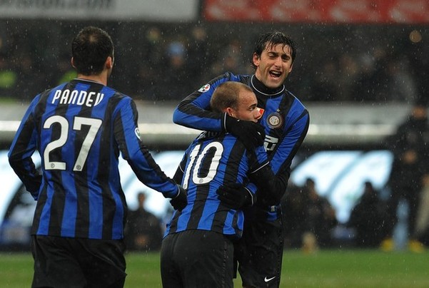 帕福斯1-0黄潜斩获队史欧冠首胜，卢卡森制胜，盖伊失单刀（帕福斯1-0击败黄潜夺队史欧冠首胜，卢卡森献制胜球，盖伊单刀不中）