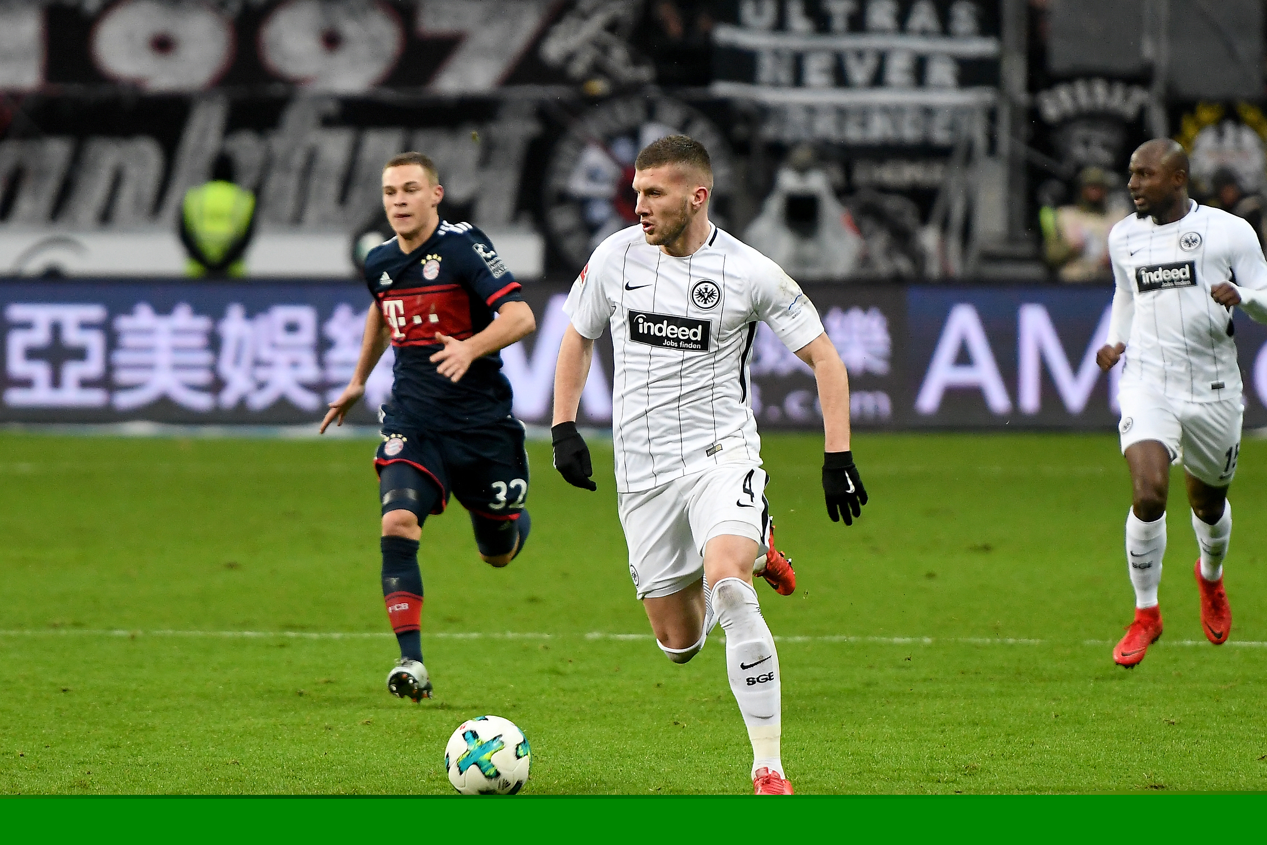 连续三场不胜！费内巴切欧联杯1-3客负萨格勒布迪纳摩（欧联杯客场1-3不敌萨格勒布迪纳摩，费内巴切遭遇三场不胜）