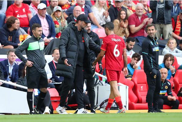 雄鹿vs活塞前瞻：字母哥PK杜伦，康宁汉姆有望成胜负手