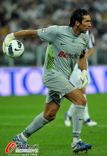 官方：上海女足主帅水庆霞即日起卸任主教练职务（上海女足官宣：水庆霞即日起不再担任主教练）