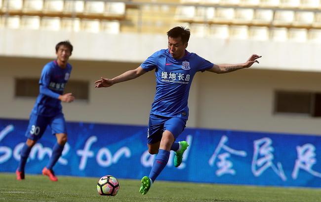 电讯报：布莱顿有意维拉中场博加德，以接替可能离队的巴莱巴