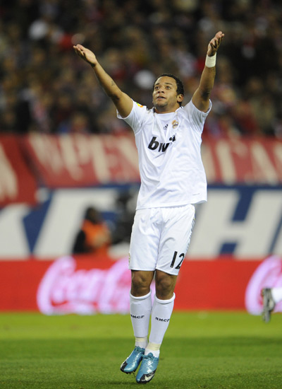 半场战报：利兹联0-0比利亚雷亚尔，尼奥托造险