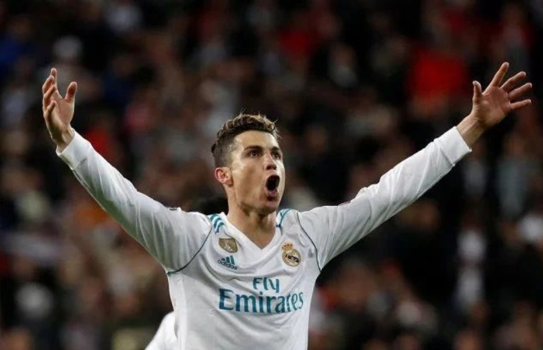 米兰总监：迈尼昂没索要800万年薪，续约谈判在积极推进中（米兰总监：迈尼昂并未提出800万年薪要求，续约谈判正积极推进）